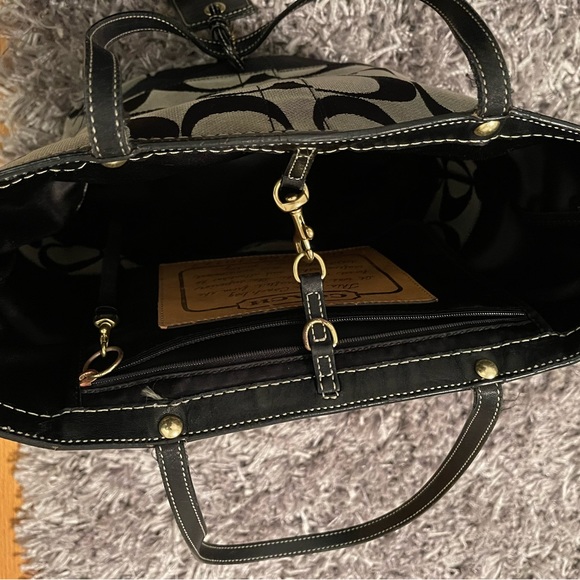 Vintage Coach tote. Authentic, reversible. Excellent condition. - Picture 5 of 9